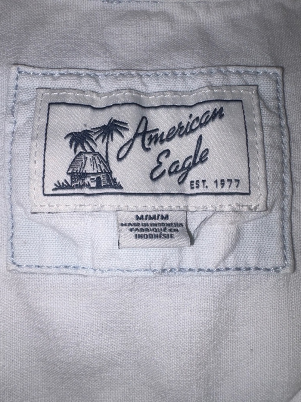 American Eagle Very Light Blue Button Front Blouse Size Medium 100% Cotton - Picture 3 of 6